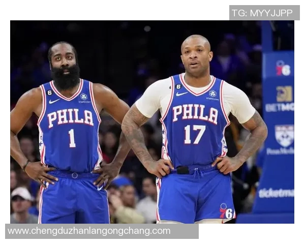 快船与火箭今日激战正酣谁能在这场对决中笑到最后