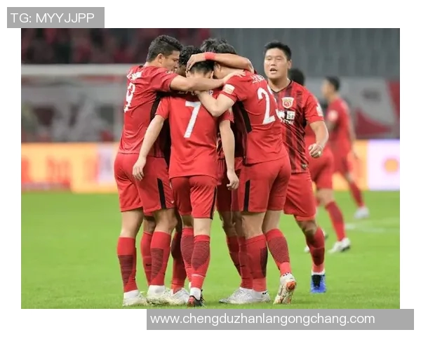 恒大与上港激战正酣精彩瞬间回顾及比赛照片分享